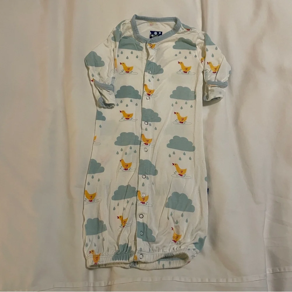 Kickee Pants Cream and Blue Rubber Duck Convertible Gown Size 0-3 months